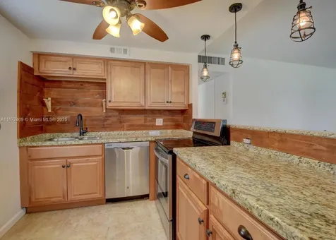 21 Saxony A Delray Beach FL 33446