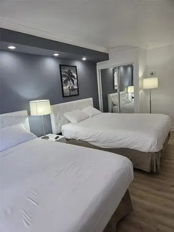 19201 Collins Avenue Sunny Isles Beach FL 33160