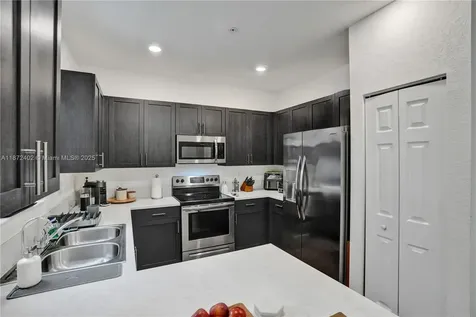 136 SW 185th Way Pembroke Pines FL 33029