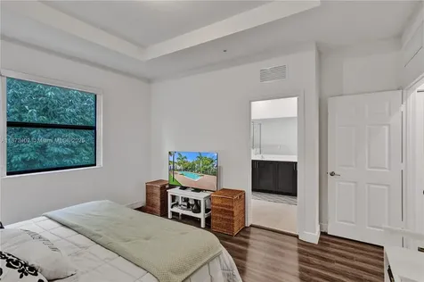 136 SW 185th Way Pembroke Pines FL 33029