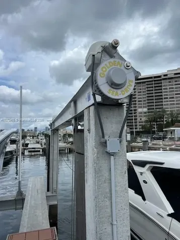 4 Grove Isle Drive Slip C-13 Coconut Grove FL 33133