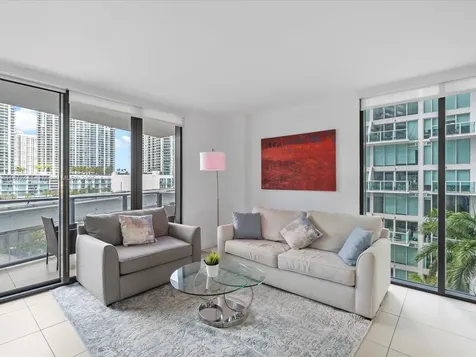 31 SE 6th Street Miami FL 33131