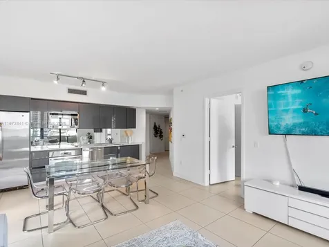 31 SE 6th Street Miami FL 33131