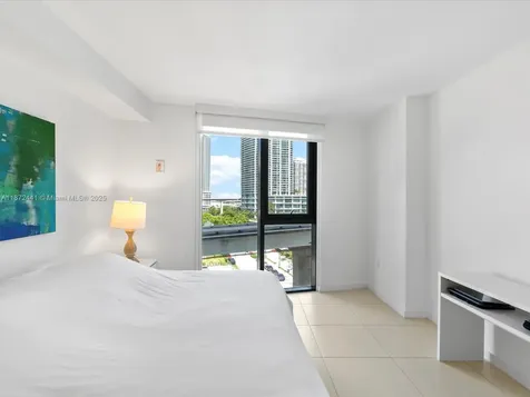 31 SE 6th Street Miami FL 33131