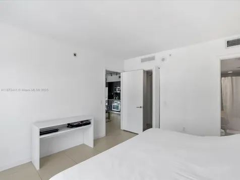 31 SE 6th Street Miami FL 33131