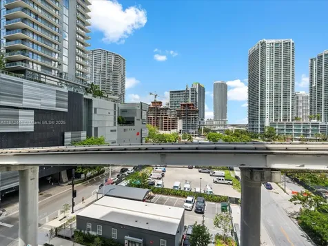 31 SE 6th Street Miami FL 33131