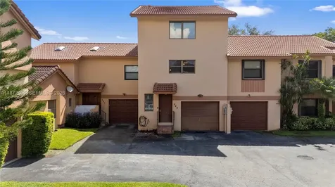 949 SW 113th Terrace Pembroke Pines FL 33025
