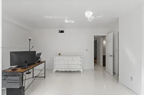 949 SW 113th Terrace Pembroke Pines FL 33025