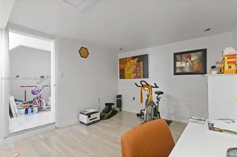 949 SW 113th Terrace Pembroke Pines FL 33025