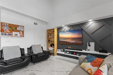 949 SW 113th Terrace Pembroke Pines FL 33025
