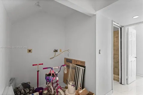 949 SW 113th Terrace Pembroke Pines FL 33025
