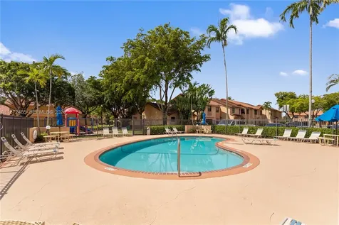 949 SW 113th Terrace Pembroke Pines FL 33025