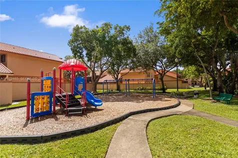 949 SW 113th Terrace Pembroke Pines FL 33025