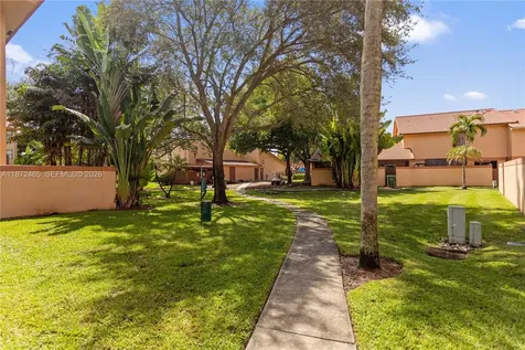 949 SW 113th Terrace Pembroke Pines FL 33025