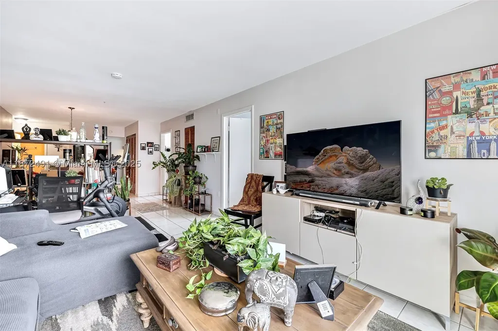 7830 Dickens Avenue Miami Beach FL 33141