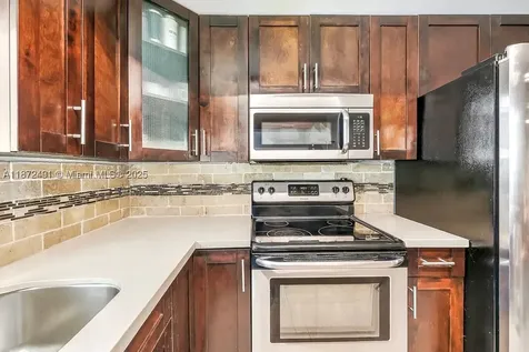 7830 Dickens Avenue Miami Beach FL 33141