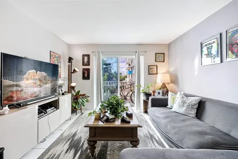 7830 Dickens Avenue Miami Beach FL 33141