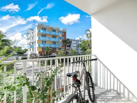 7830 Dickens Avenue Miami Beach FL 33141