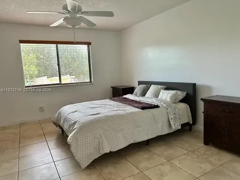 437 Lakeview Drive Weston FL 33326