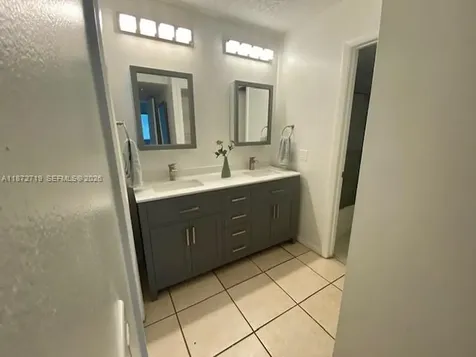 437 Lakeview Drive Weston FL 33326