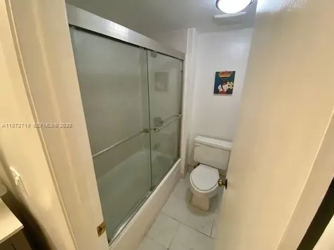 437 Lakeview Drive Weston FL 33326