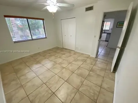 437 Lakeview Drive Weston FL 33326