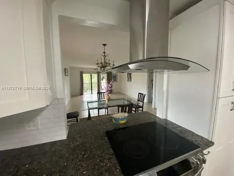 437 Lakeview Drive Weston FL 33326