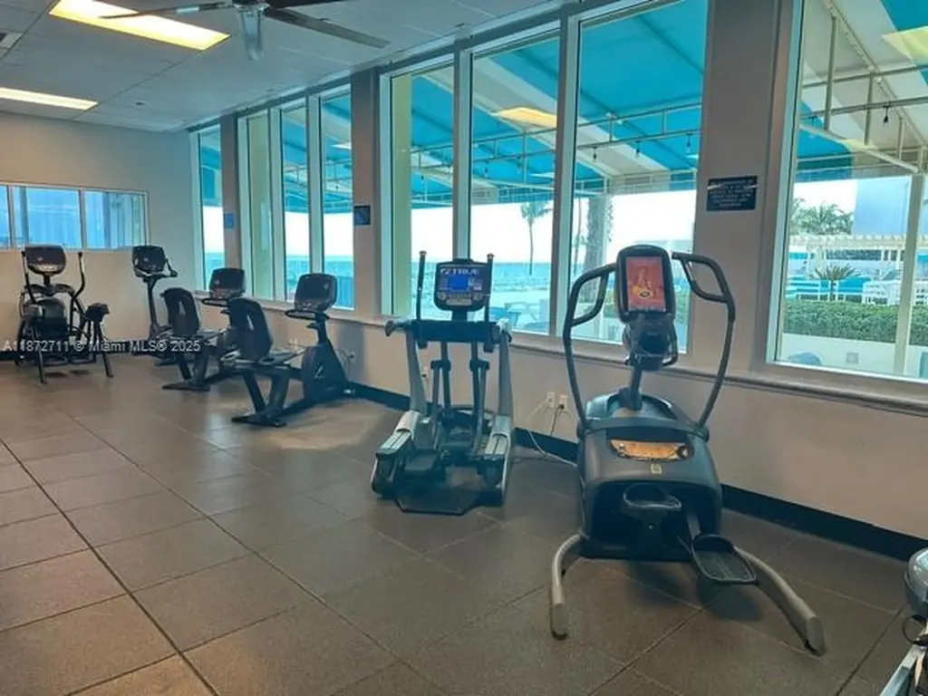 2501 S Ocean Drive Hollywood FL 33019