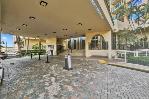 2501 S Ocean Drive Hollywood FL 33019
