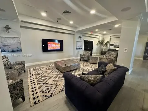 2501 S Ocean Drive Hollywood FL 33019