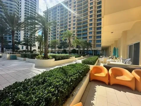 2501 S Ocean Drive Hollywood FL 33019