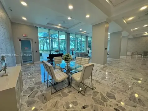2501 S Ocean Drive Hollywood FL 33019