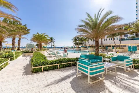 2501 S Ocean Drive Hollywood FL 33019
