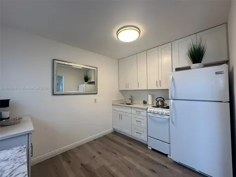 116 SE 9th Court Hallandale Beach FL 33009