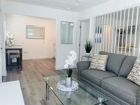 116 SE 9th Court Hallandale Beach FL 33009