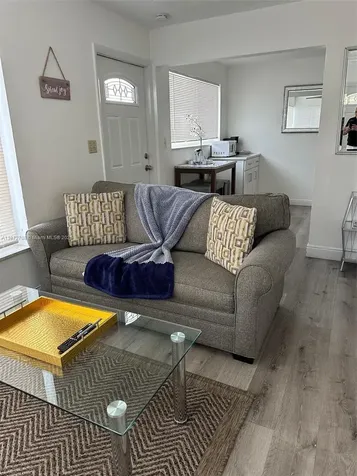 116 SE 9th Court Hallandale Beach FL 33009