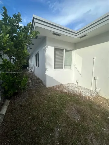 116 SE 9th Court Hallandale Beach FL 33009