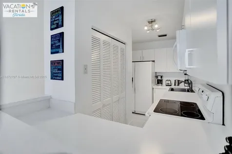 5445 Collins Avenue Miami Beach FL 33140