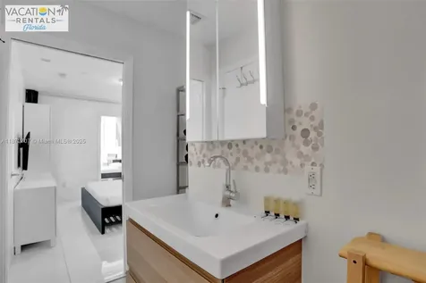5445 Collins Avenue Miami Beach FL 33140