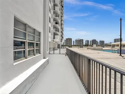 2780 NE 183rd Street Aventura FL 33160