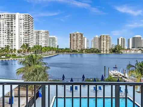 2780 NE 183rd Street Aventura FL 33160