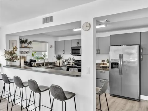 2780 NE 183rd Street Aventura FL 33160