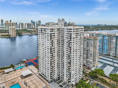 2780 NE 183rd Street Aventura FL 33160