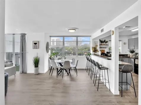 2780 NE 183rd Street Aventura FL 33160