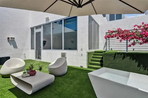 1100 Biscayne Boulevard Miami FL 33132
