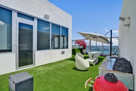 1100 Biscayne Boulevard Miami FL 33132