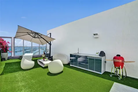 1100 Biscayne Boulevard Miami FL 33132