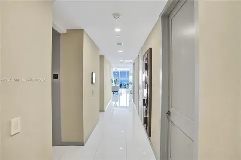 1100 Biscayne Boulevard Miami FL 33132