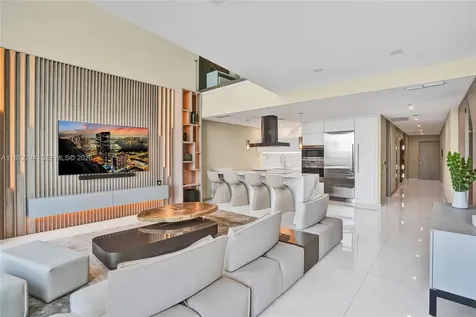 1100 Biscayne Boulevard Miami FL 33132