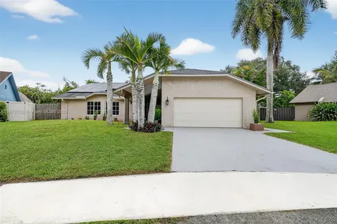 530 NW 78th Terrace Plantation FL 33324